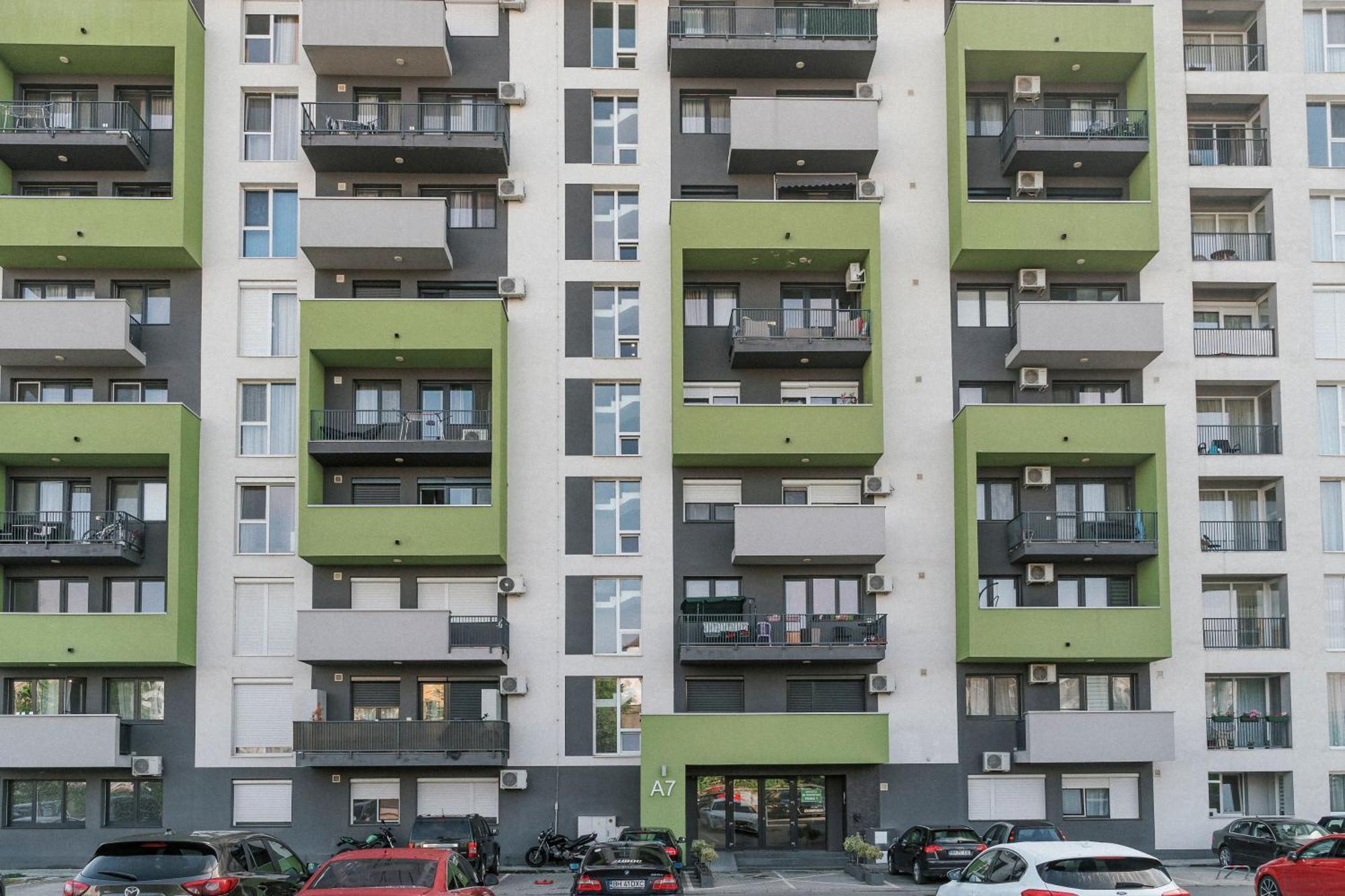 M&M Apartment Oradea Ngoại thất bức ảnh