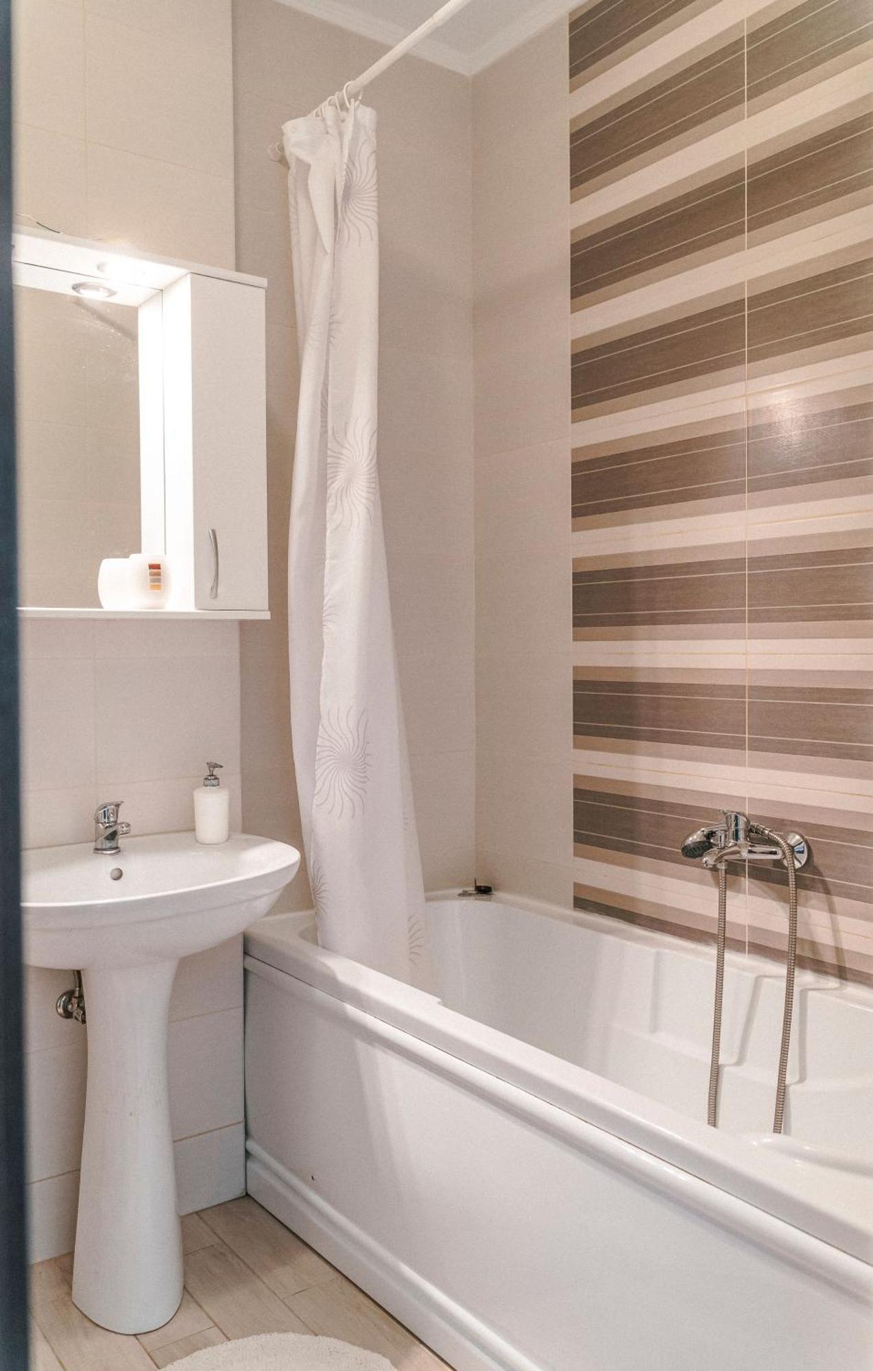 M&M Apartment Oradea Ngoại thất bức ảnh