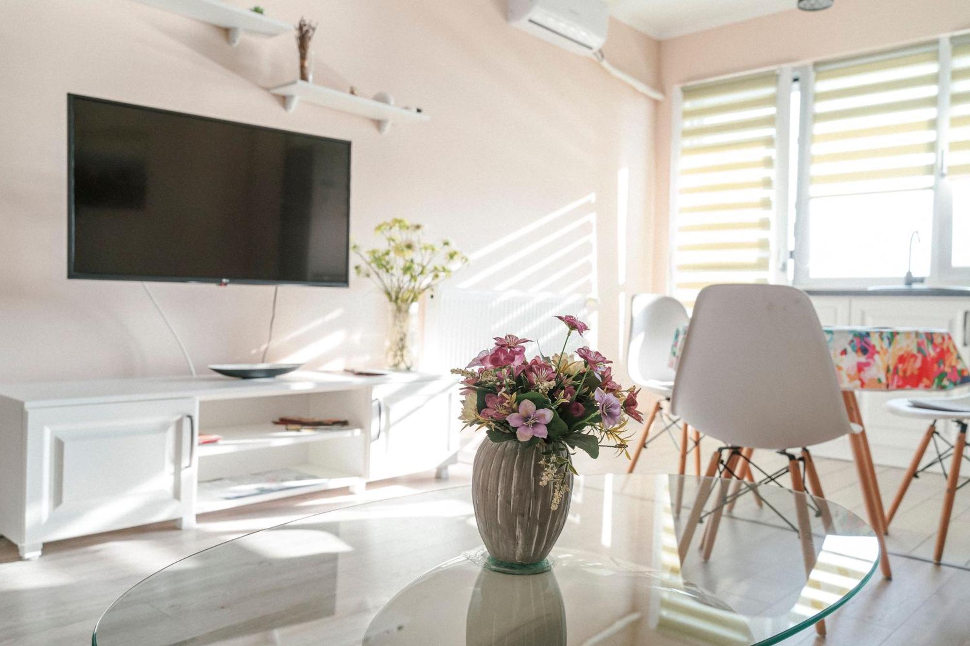 M&M Apartment Oradea Ngoại thất bức ảnh